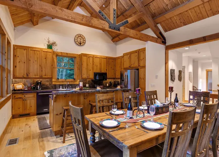 Holiday home Abode At The Homestead